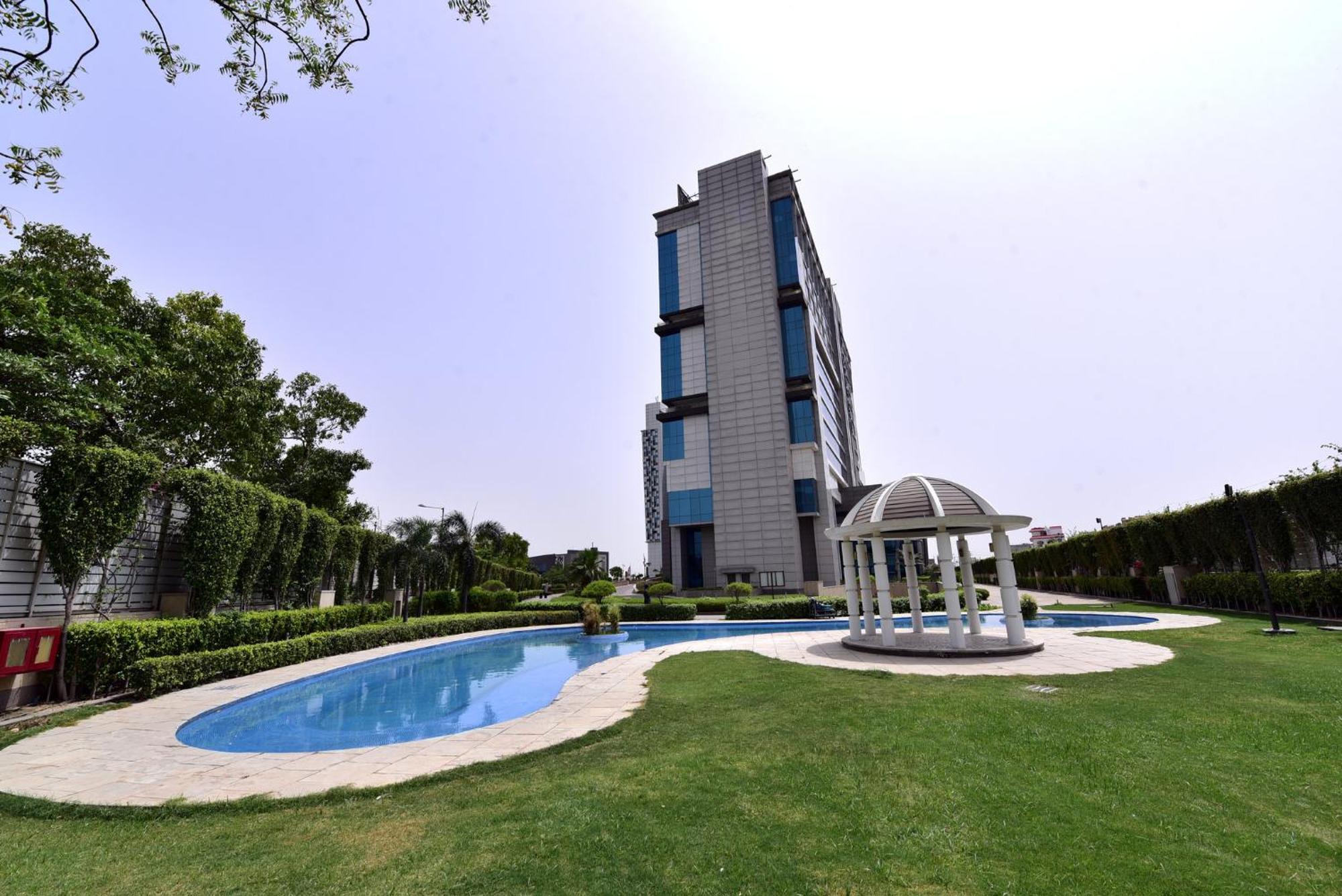 Crowne Plaza Greater Noida, An Ihg Hotel Ngoại thất bức ảnh